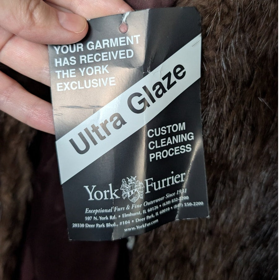 Andrew Marc Genuine Fur & Leather Vest – Believed Natural Beaver