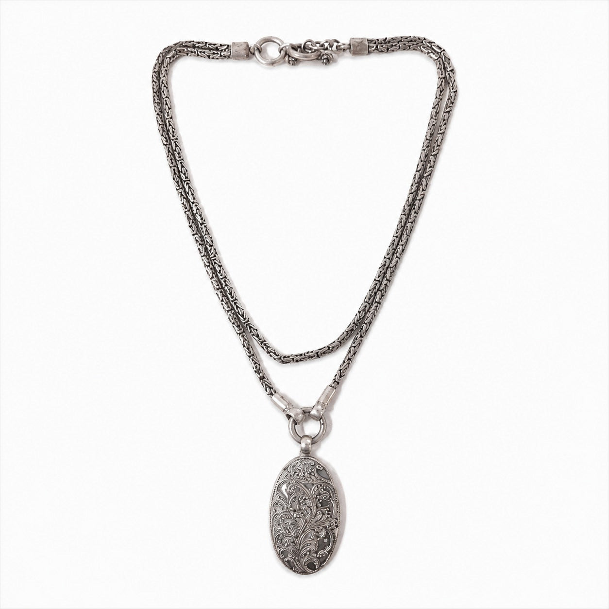 925 Sterling Silver Oval Filigree Pendant Necklace Long Vintage Style 17" Double Chain