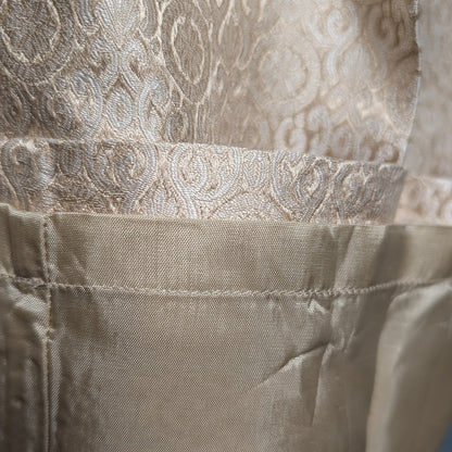 100% Silk Luxurious Ann Taylor Cream Brocade Paisley Pants  Size 2