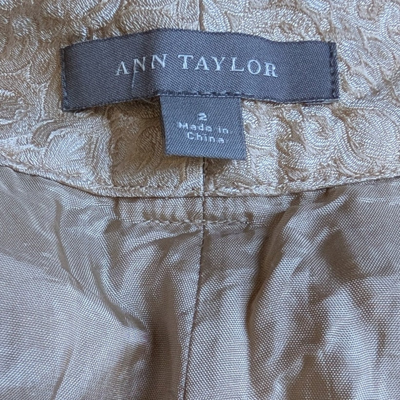 100% Silk Luxurious Ann Taylor Cream Brocade Paisley Pants  Size 2