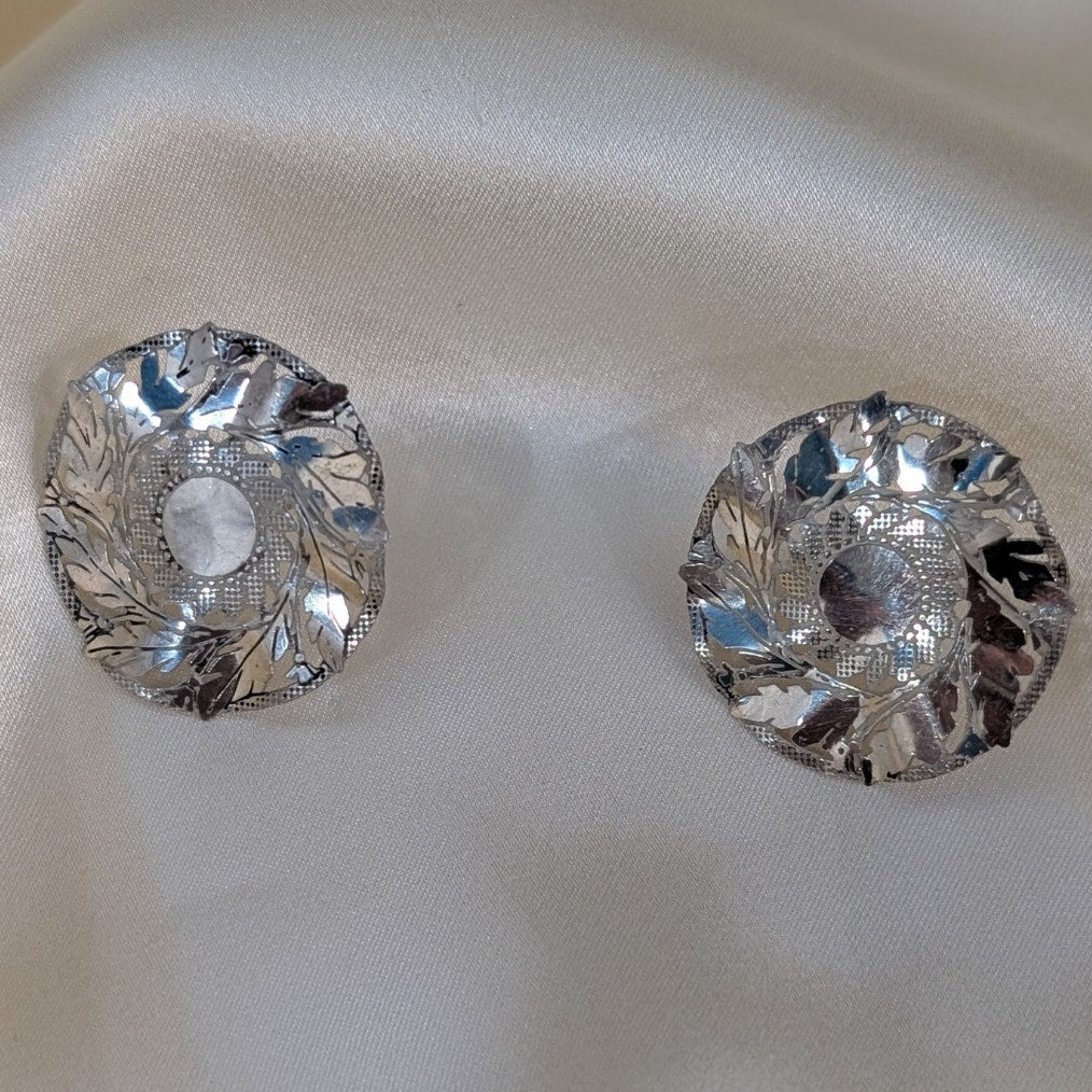 Vintage 925 Sterling Silver Openwork Leaf Disc Stud Earrings