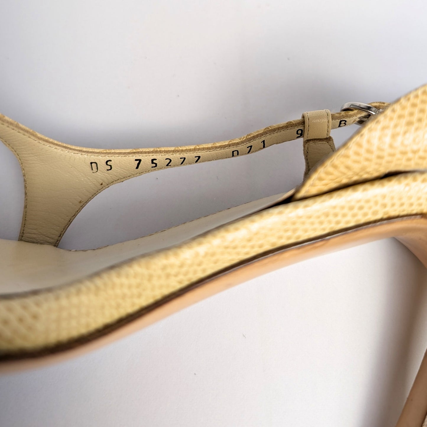 Vintage Salvatore Ferragamo Light Yellow Lizard Sandals
