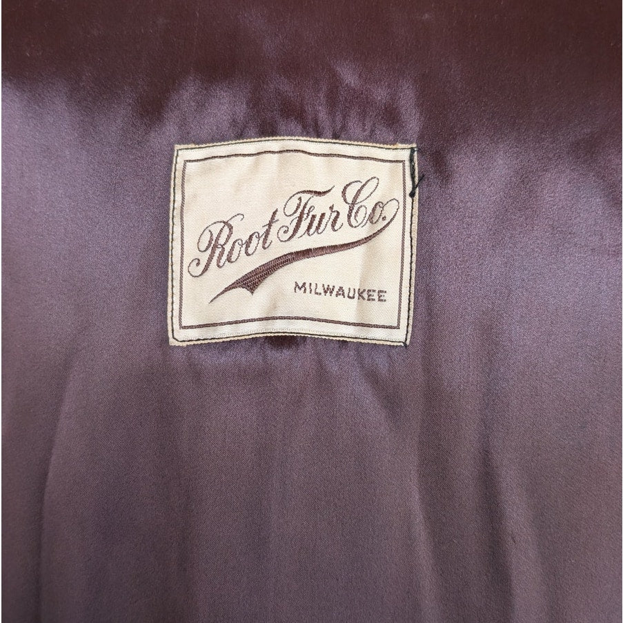 Vintage Root Fur Co Milwaukee Genuine Beaver Fur Cape Brown